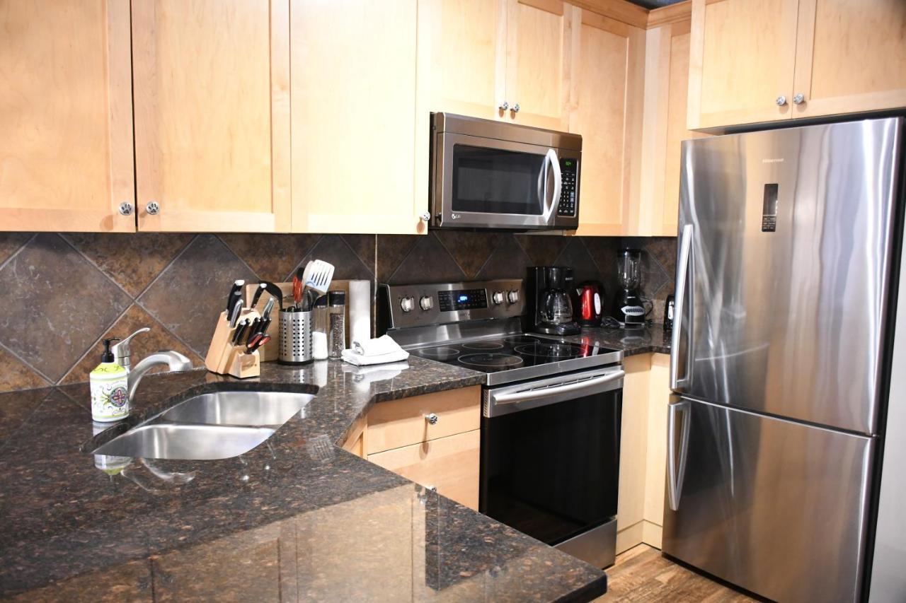 Renovated Chalet At Mystic Springs, Mountain Views, Pets Welcome! Canmore Exterior foto