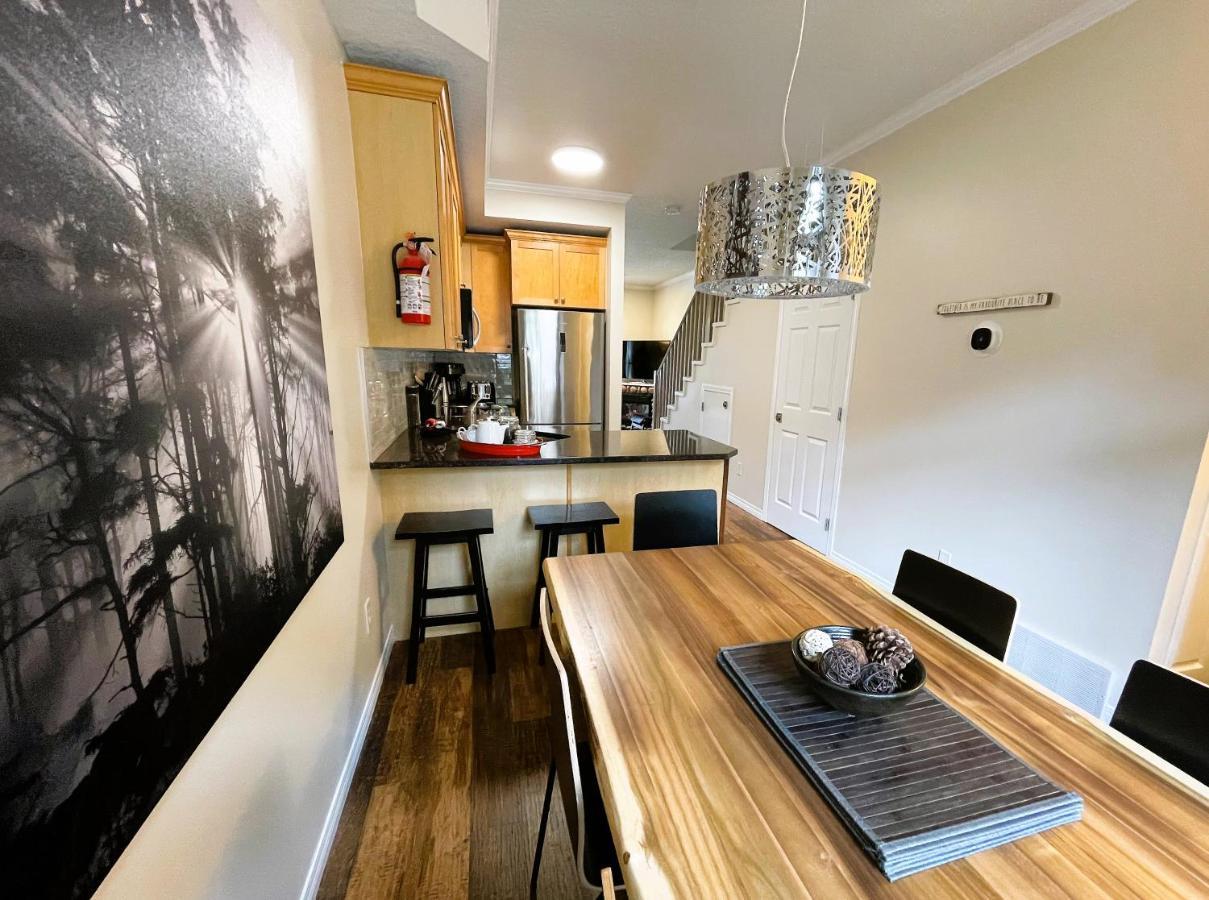 Renovated Chalet At Mystic Springs, Mountain Views, Pets Welcome! Canmore Exterior foto